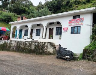 Hotel Deep Kishan by StayApart - Trijugi Nārāyan - 3