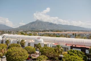 Sea view apartment in the center of puerto Banús and private parking - Marbella - 1