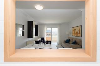Apartment in the heart of Puerto Banús, with private parking space and communal pool, paddle tennis court and gym - 1