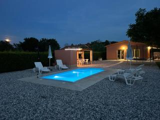 Dora house with WiFi and outdoor swimming pool - Pula - 8