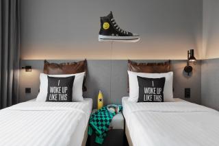 Moxy Duesseldorf City - Düsseldorf - 8