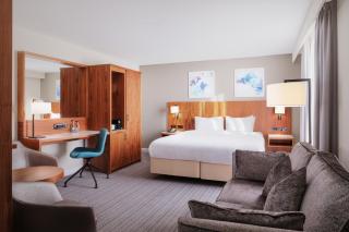 Courtyard by Marriott London Gatwick Airport - Horley - 5