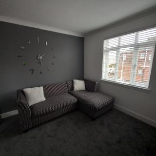 J & S Apartments - 4