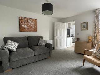 Cosy & Comfortable Apartment w/Parking - Worksop - 4