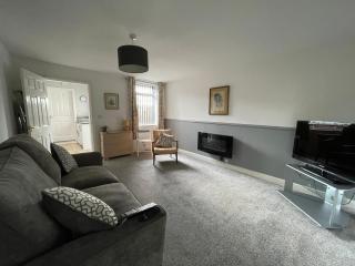 Cosy & Comfortable Apartment w/Parking - Worksop - 8