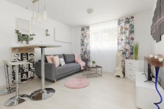 Affordable Underground Studio near PGE Narodowy by Noclegi Renters - Varsovie - 1