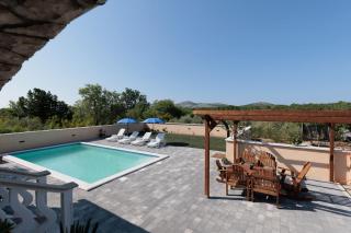 Holiday House Laetitia with pool - Banjevci - 5