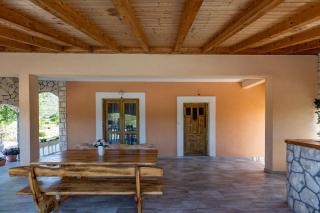 Holiday House Laetitia with pool - Banjevci - 1