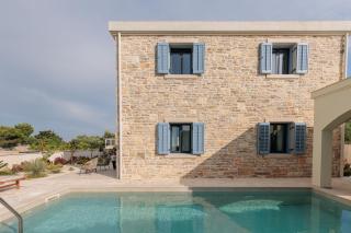 Seafront Villa Adriatica with pool - Dobropoljana - 4