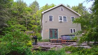Secluded Streamside Home with Hot Tub - Margaretville - 4