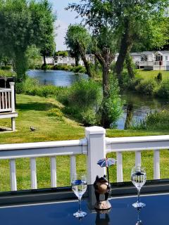 Lake Escape - Hoburne Cotswolds - South Cerney - 0