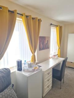 Mills Home Stays - Derby - 6