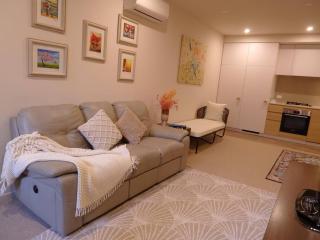 Caulfield Village Apartment - 5