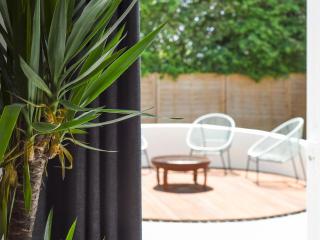 Pass the Keys Beautiful Family Home Sleeps 6 - 2
