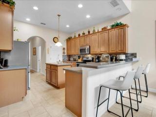 Magical Memories 5 Br Spacious Pool-Spa Home - Kissimmee - 1