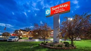 SureStay Plus Hotel by Best Western Auburn - Auburn - 1