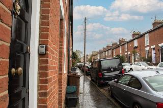 30 Percent Off Monthly Stays - City Centre - 3 Bedrooms - Saint Albans - 2