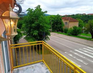 Жути Ранац - Žuti Ranac - Yellow Backpack - 1