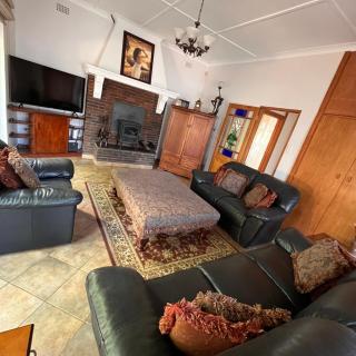 Peaceful@Swansea In Rosebank-Parkwood - 2