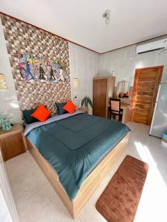 Cozy 1 BR Private Studio with Kitchen - 0