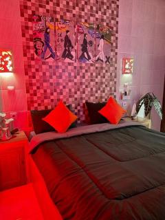 Cozy 1 BR Private Studio with Kitchen - 2
