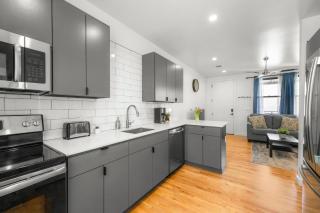 Modern Condo with Parking - A - Austin - 8
