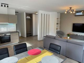 RoyalHill Apartman - Vonyarcvashegy - 1