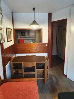 Joli Appartement Le Chamois Blanc Chamonix, parking - Chamonix - 5