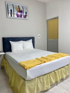 Hotel Villa Bonita Express - - 8