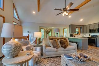 Hillside Happiness Cabin 9 Mi to Pigeon Forge! - 3