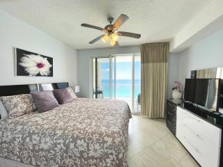 Tropic Winds 1701 Premium Corner Unit with 2 Parkings! FREE Beach Chairs Service! - 8