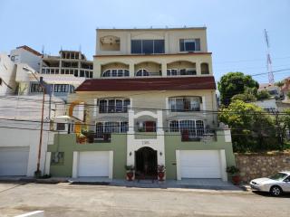 Sadie's Bed and Breakfast / Hotel - Tijuana - 2