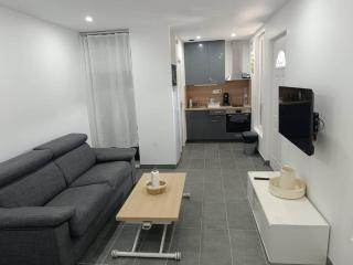 Petite maison avec jardin - 1