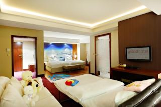 Grand Hotel Boutique - Rzeszów - 5