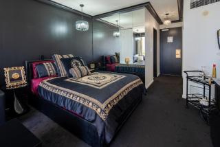 Medusa's Luxe Retreat - Prime Surfers Paradise Spot - 3