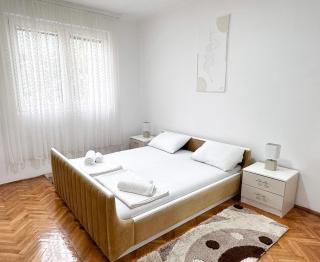 Apartment D-moll - Sutomore - 9