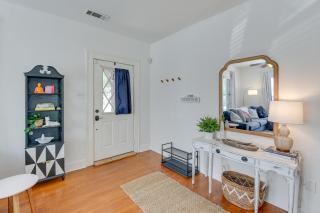 7 Mi to Dtwn Dallas Cozy Home with Yard! - Dallas - 5