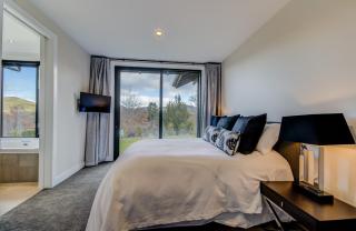 Terrace Lodge by Sotheby's Luxury Rental Homes - Queenstown - 5
