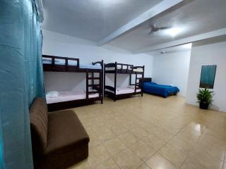 Restaurante y cabinas Sudy - 9