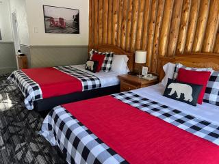 Mystic Isle Motel - 2