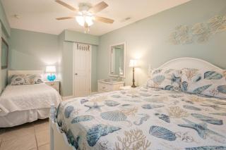 Happy-As-A-Clam - Kure Beach - 2