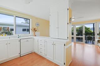 Dog Friendly Beach Haven - Ventnor - 6
