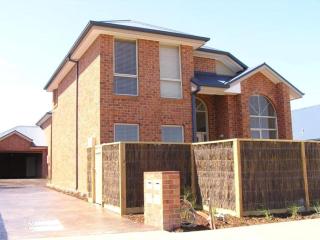 The Seaside Townhouse - 0