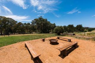 Historic Riverfront Residence Farmstay - Cullenbone - 6
