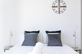 3BR 2BATH, Southbank, Stylish, Sea View - 1