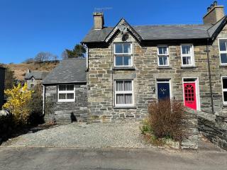 7 Castle Terrace - Dolwyddelan - 0