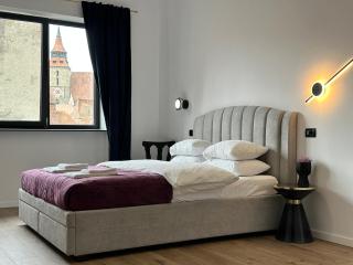 Peaceful condo for romantic getaways near Black Church - 3min walk - Braşov - 0