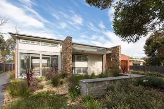 1 of 9 Douglas Road - Cowes - 4