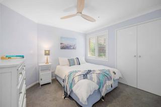 Lighthouse Vaccay - family beach house with pool - Port Macquarie - 6