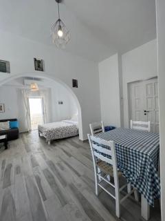 Naxian Castle Gem Studio - Naxos Chora - 9